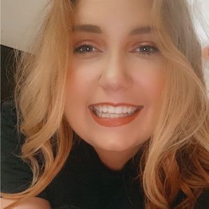 Meet your Posher, Corin